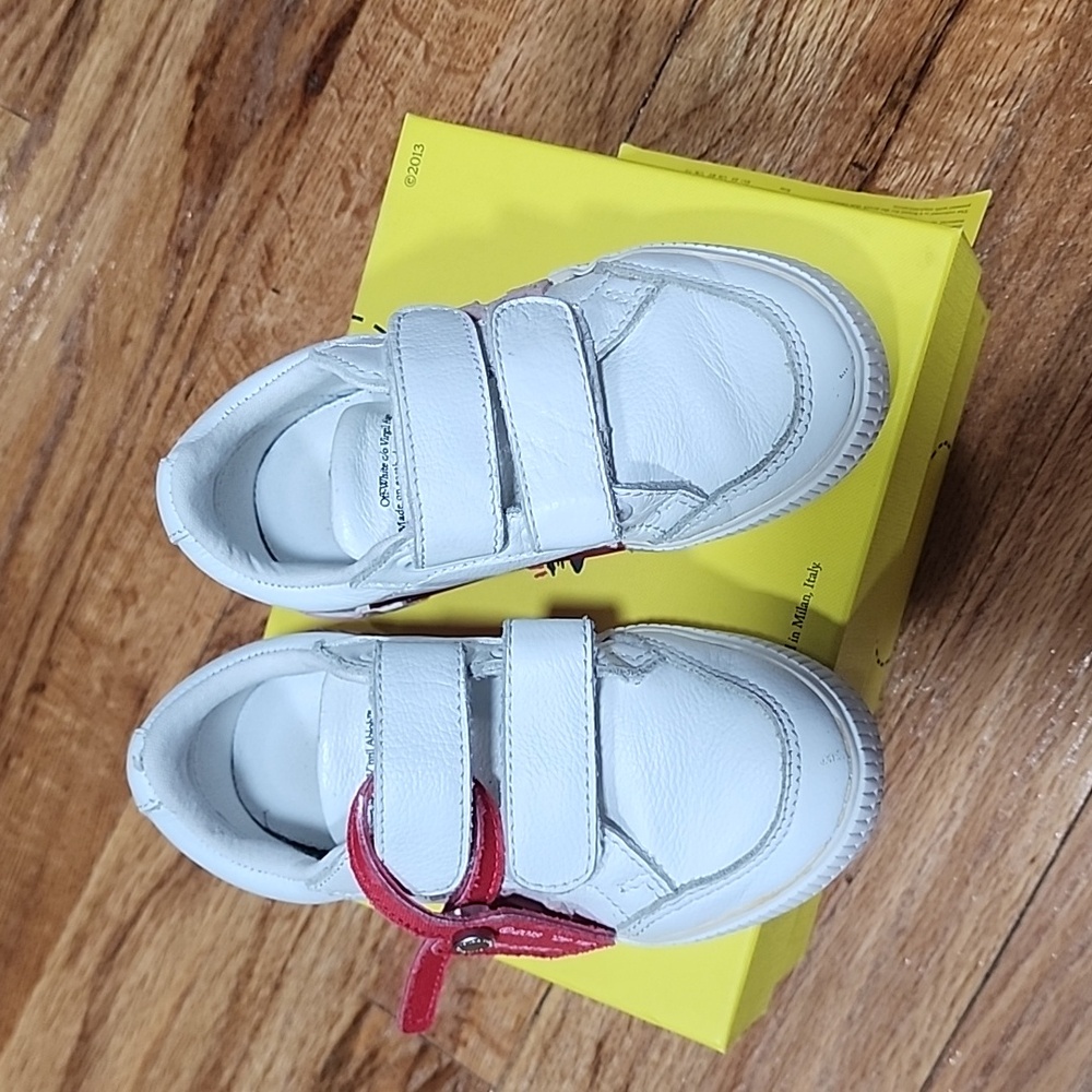 Off-White toddler girl sneakers size 8t.